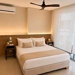 Modern condo Cabrero - Pool, Beach&Walled City