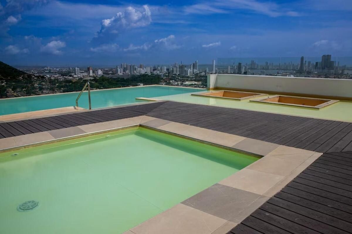 Modern Cabrero - Pool, Beach&walled *
